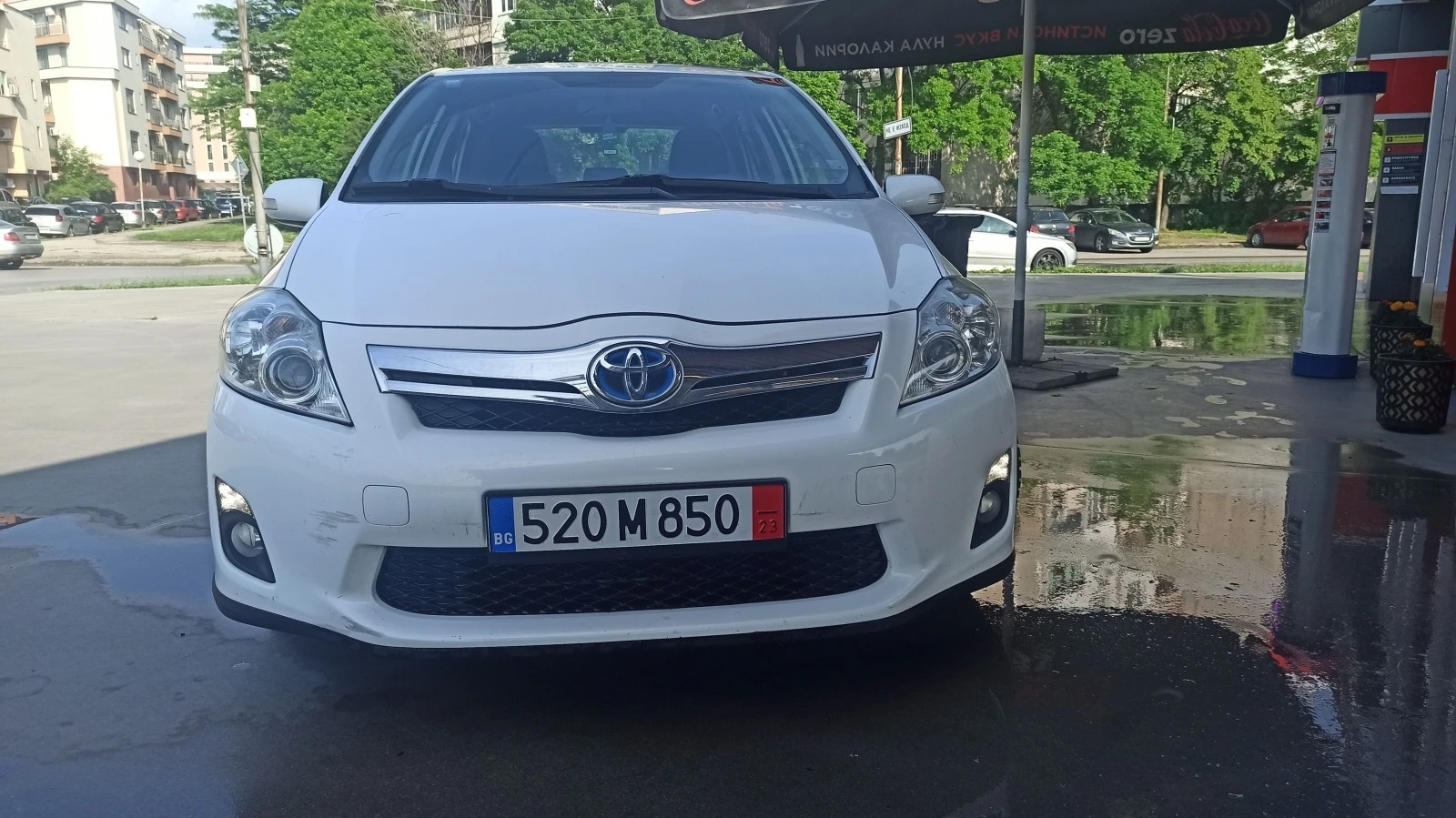 Toyota Auris 1.8 хибрид - изображение 5