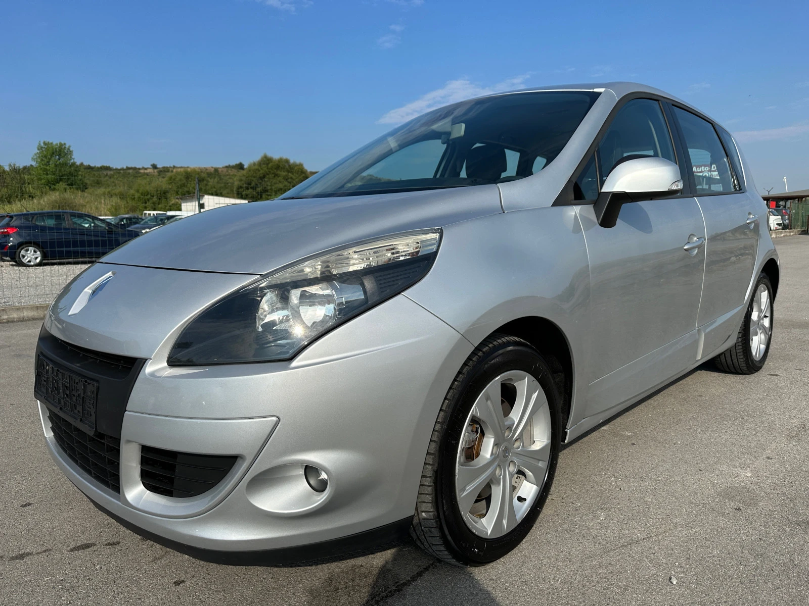 Renault Scenic 1.5 DCI EURO 5 - изображение 3