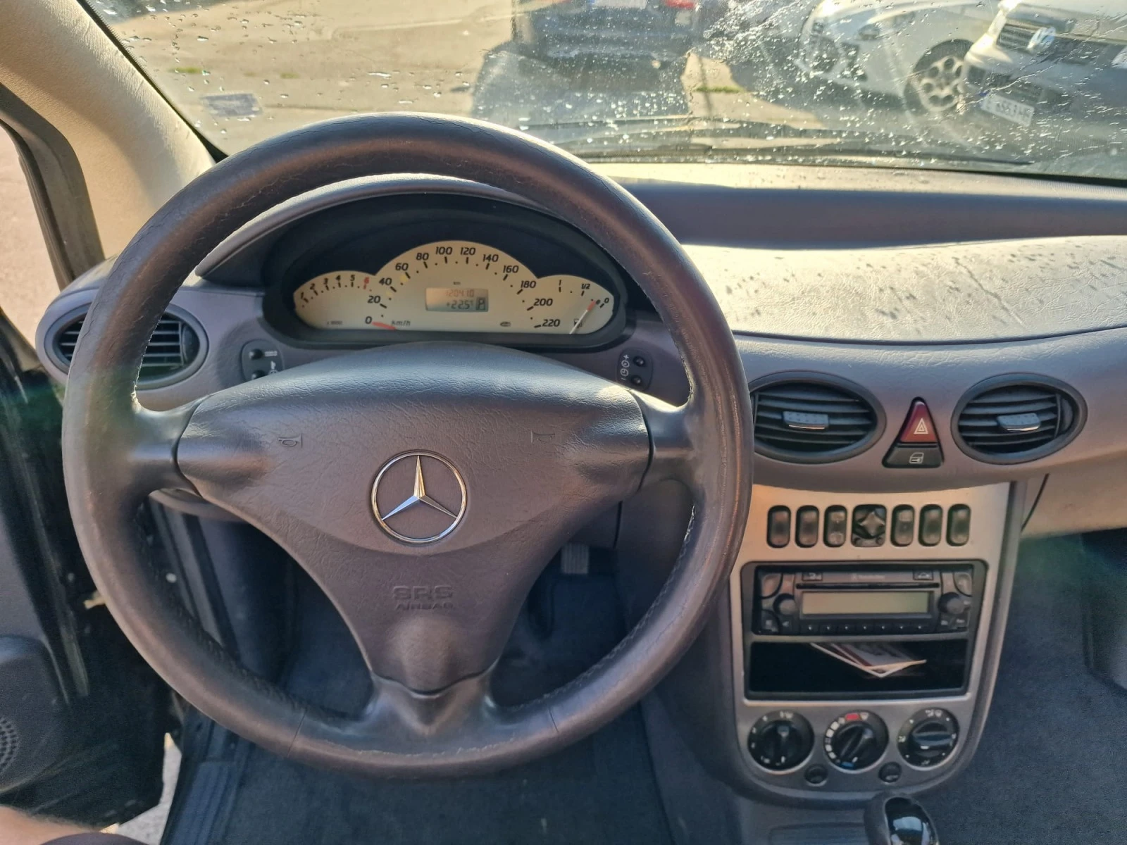 Mercedes-Benz A 160 1.6 BENZ - изображение 9