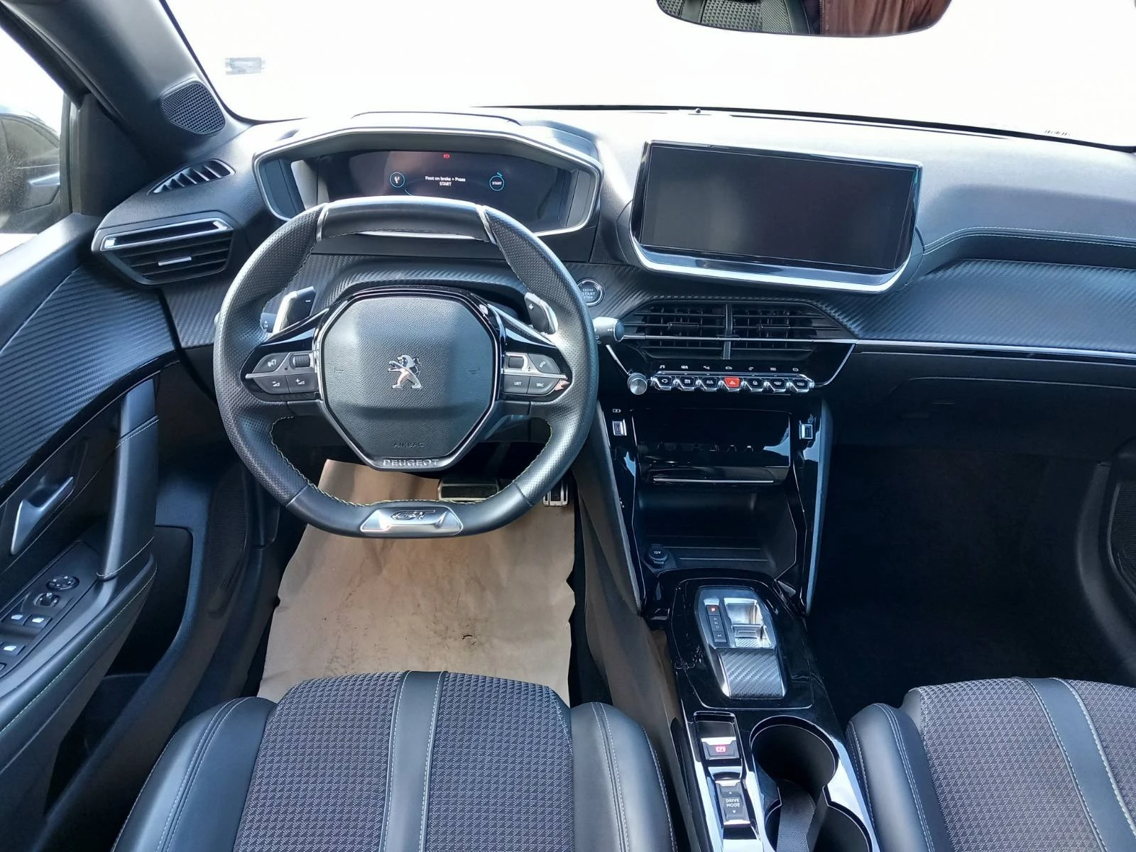 Peugeot 208 GT Auto - изображение 8