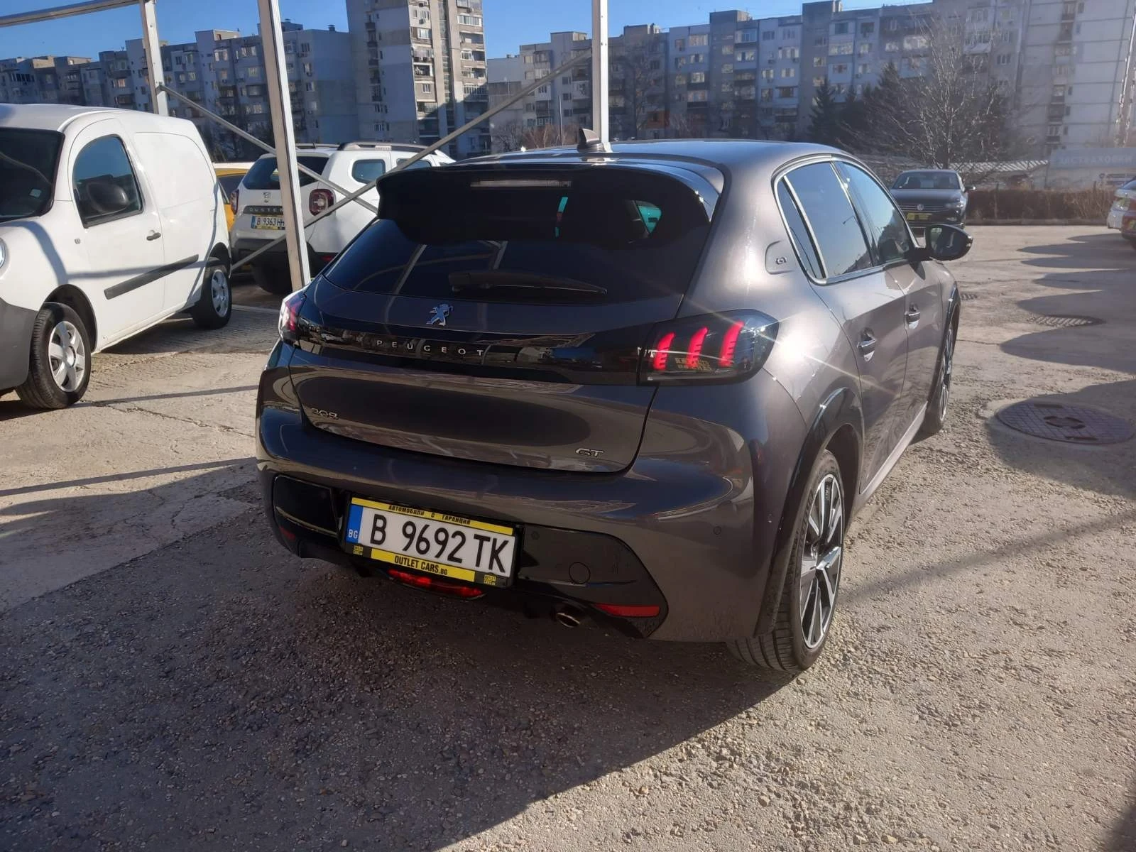 Peugeot 208 GT Auto - изображение 6