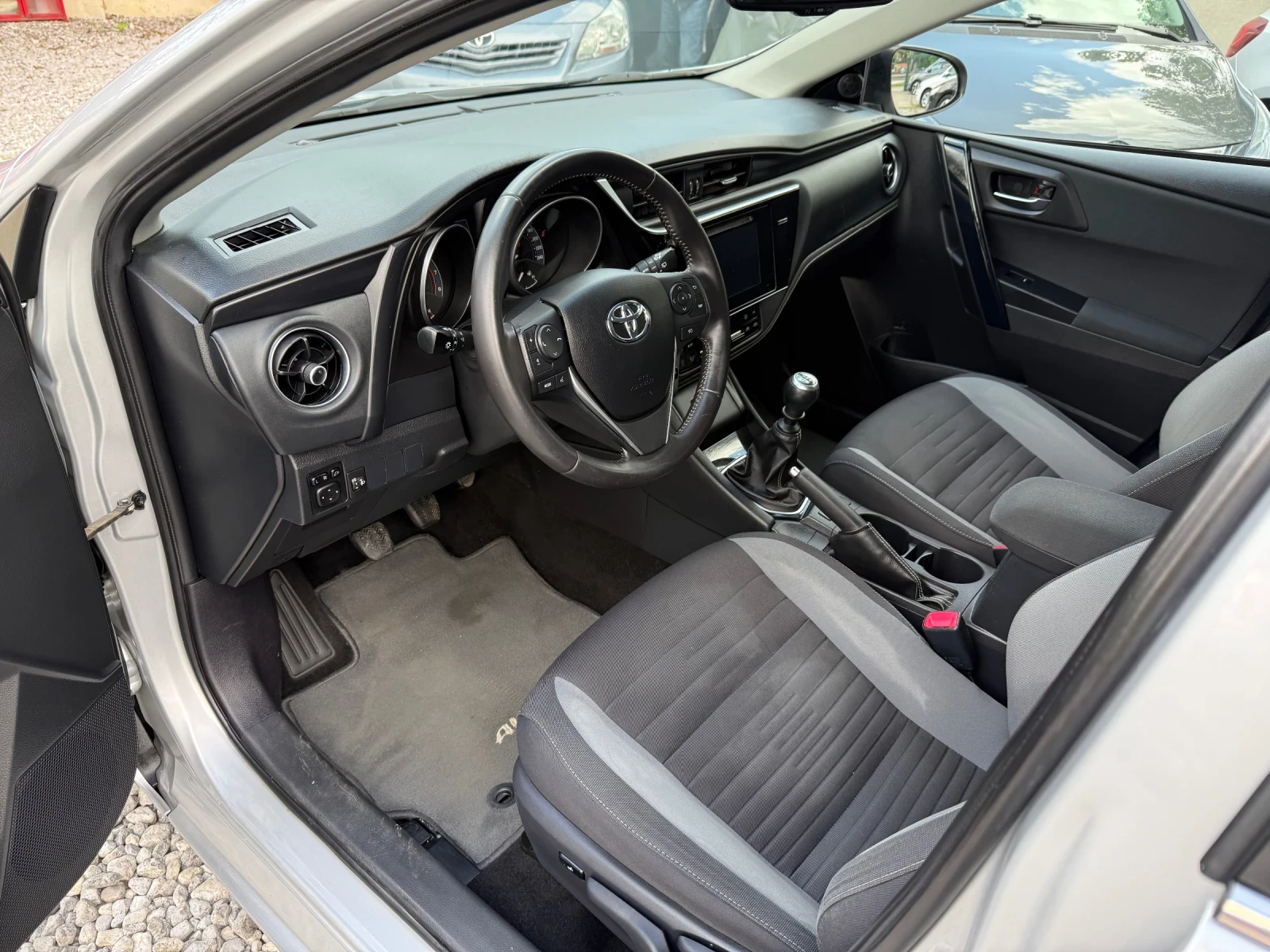 Toyota Auris 1.2T Turing Sports - 126000км! - Facelift - ЕURO6b - изображение 8