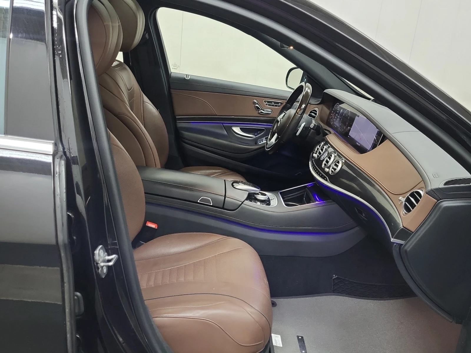 Mercedes-Benz S 560 4MATIC * CARFAX* АВТО КРЕДИТ*  - изображение 9