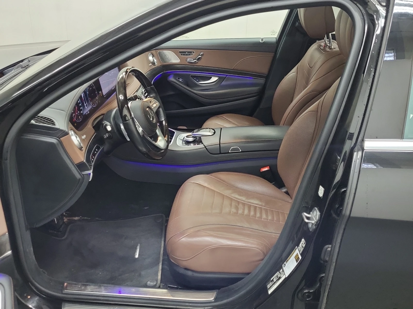 Mercedes-Benz S 560 4MATIC * CARFAX* АВТО КРЕДИТ*  - изображение 8