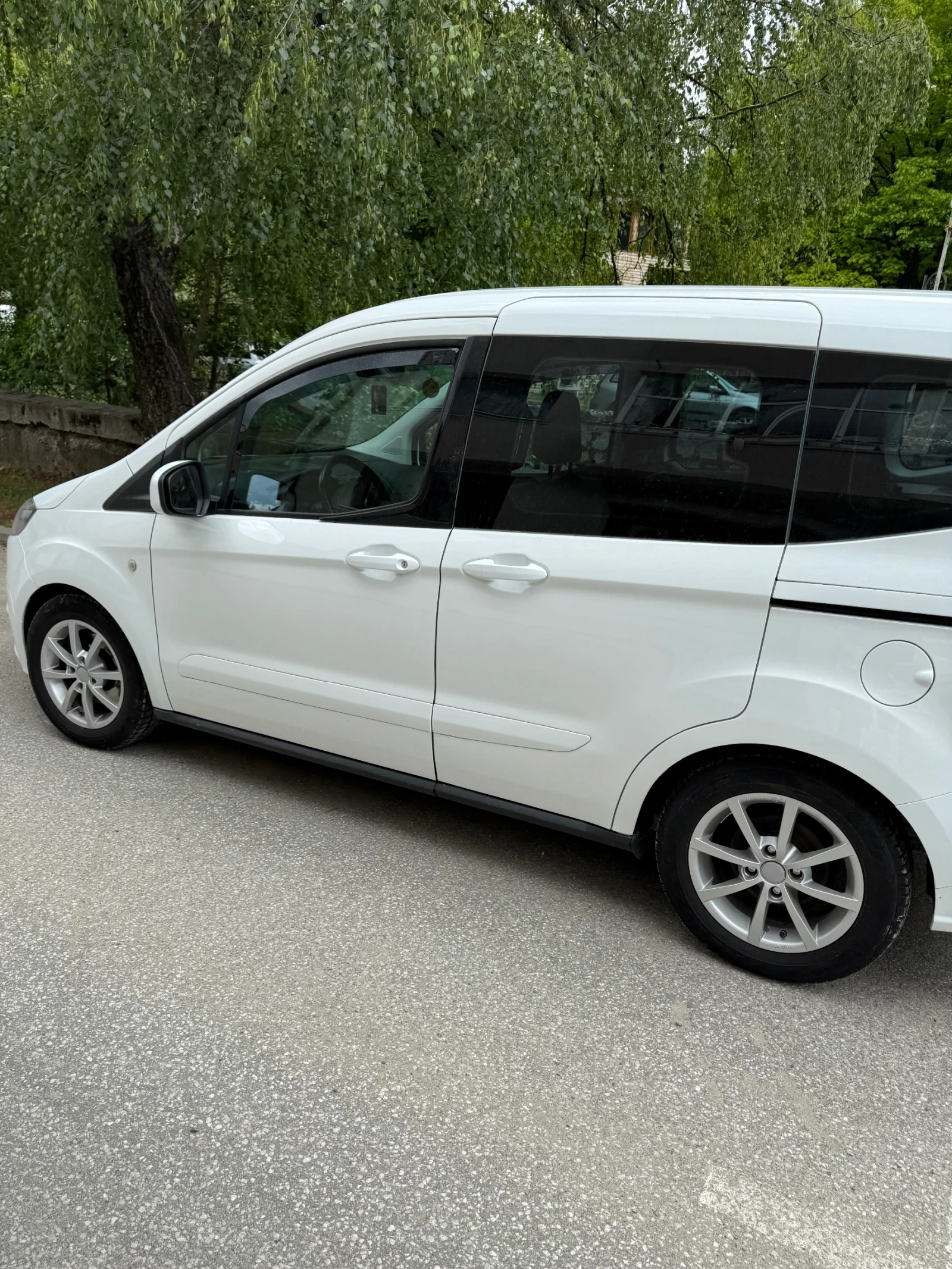Ford Courier  - изображение 6