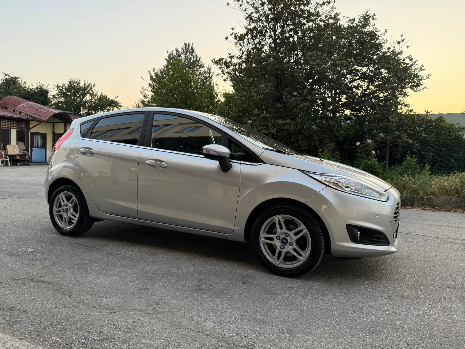Ford Fiesta 1.6 TDCI Titanium X - изображение 9