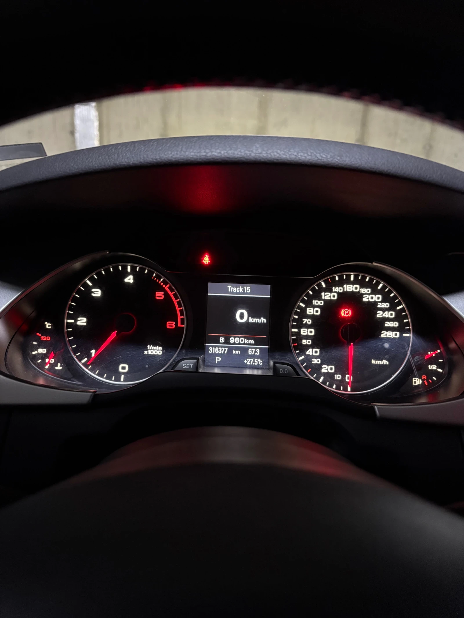 Audi A4 2.0 TDI - изображение 9