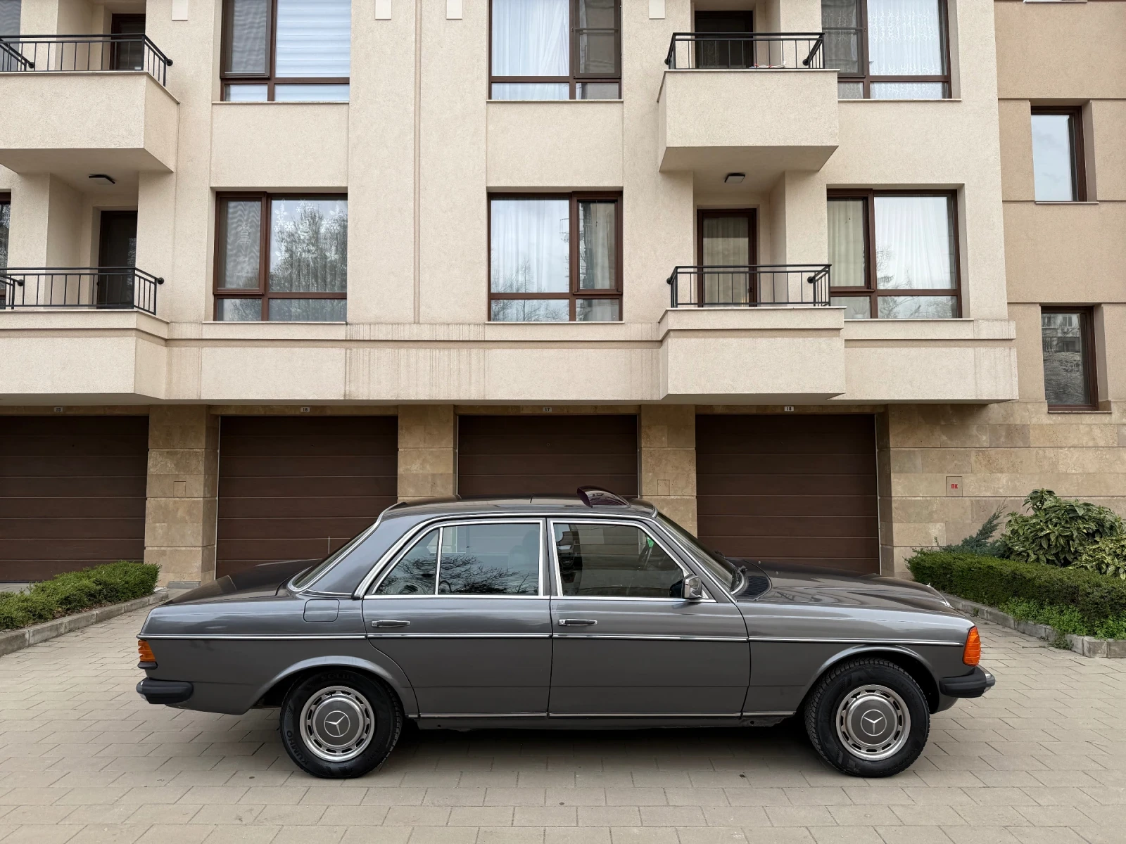 Mercedes-Benz 123 240D - изображение 4