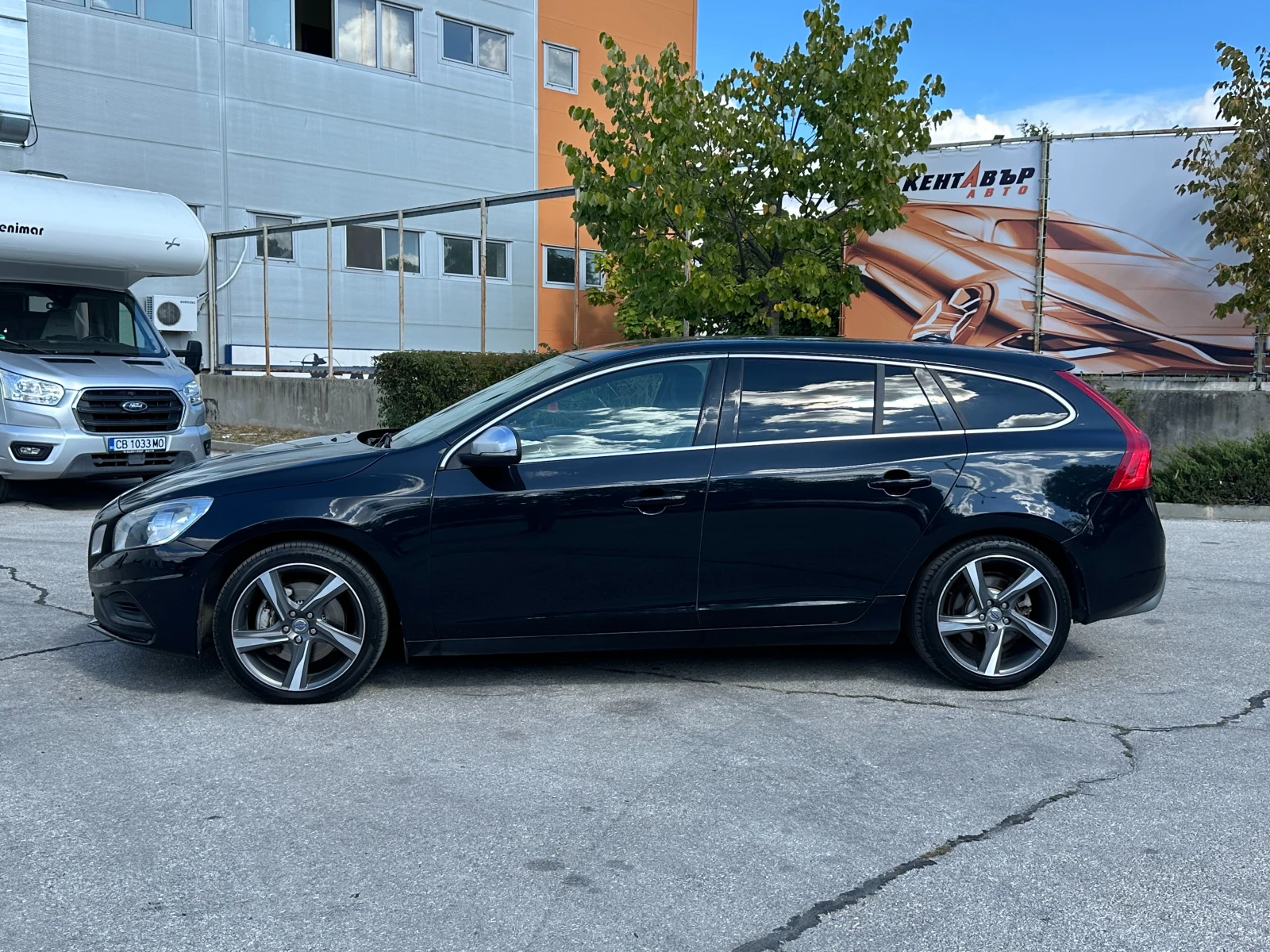 Volvo V60 2.4d 163 к.с. - изображение 2