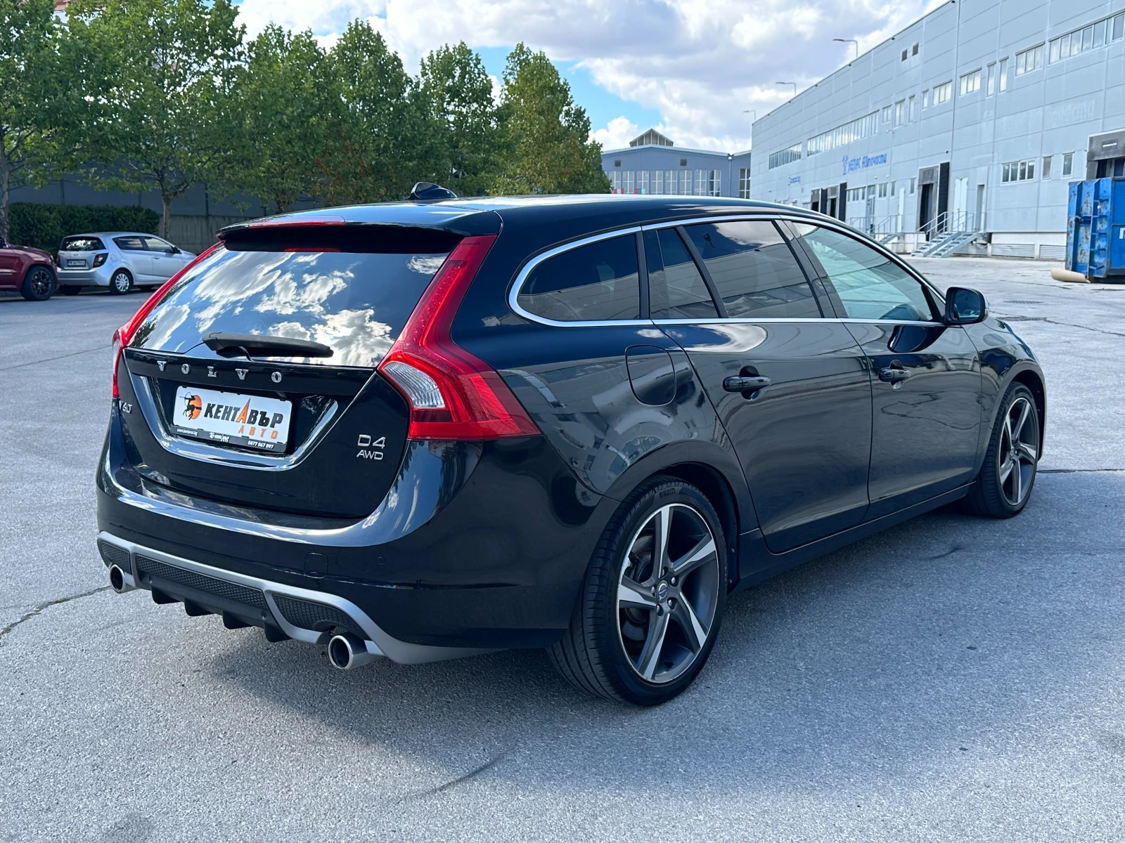Volvo V60 2.4d 163 к.с. - изображение 4