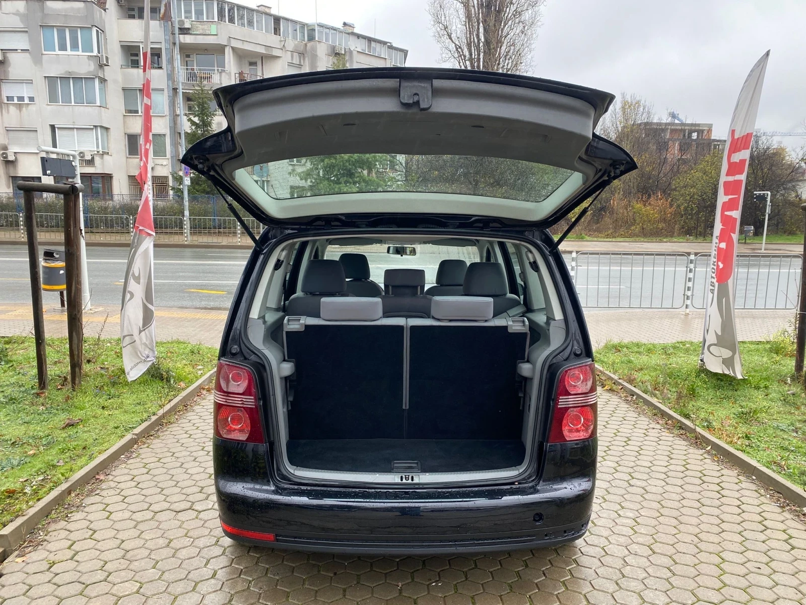 VW Touran 1.9TDi/7MECTEH | Mobile.bg   16