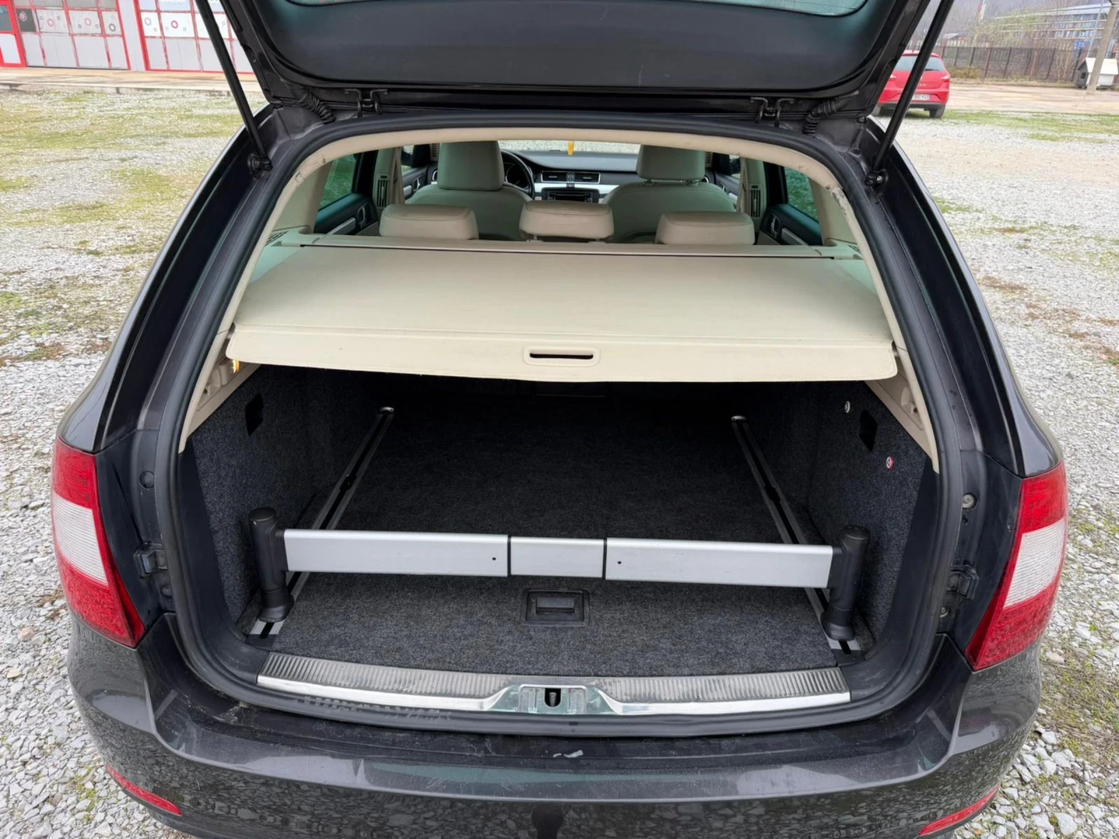 Skoda Superb 2.0 TDI - 4x4 - изображение 9