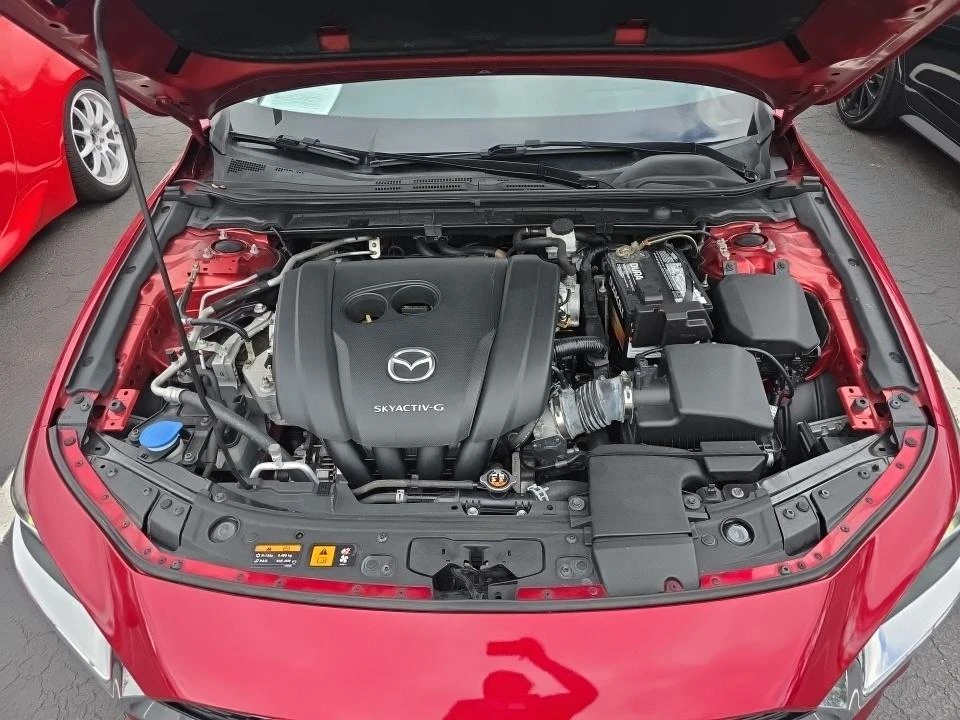 Mazda 3 Sedan, снимка 13 - Автомобили и джипове - 53712560