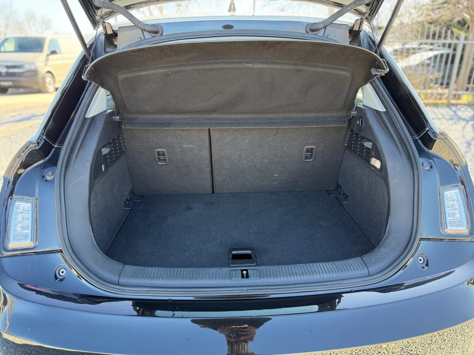 Audi A1 Sportback 1.6 TDI 115kc Face Sport Line Bi-color | Mobile.bg � ����������� 17