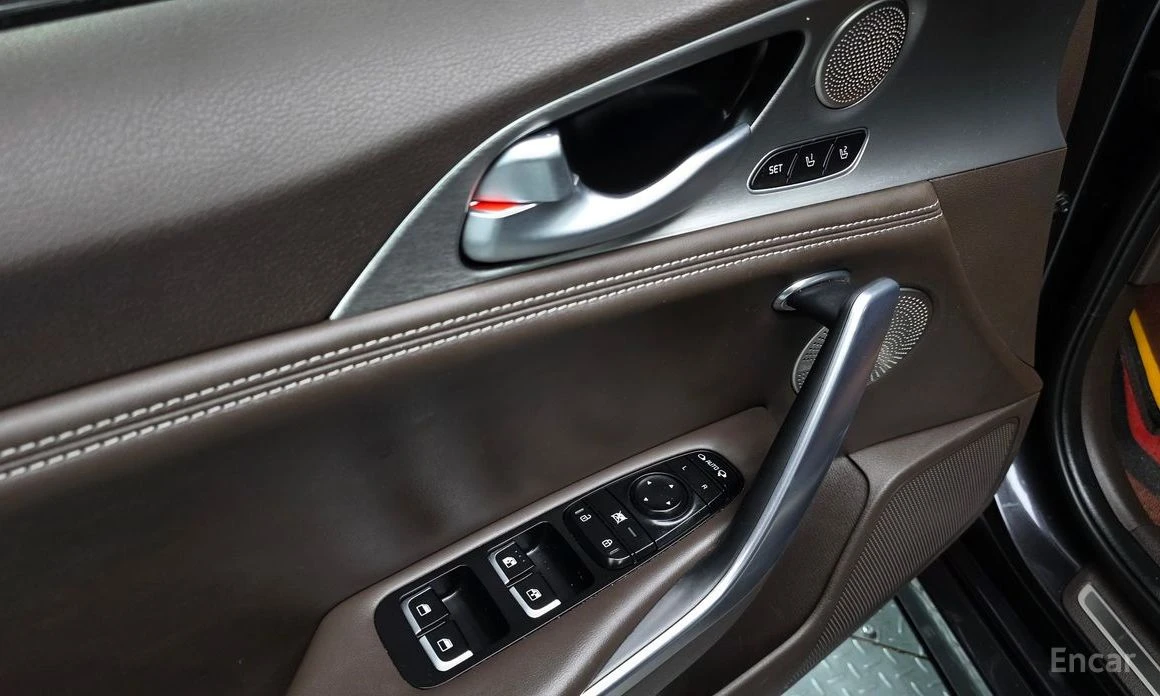 Kia Stinger GT AWD* HEAD-UP* ПАНОРАМА* ОБДУХВАНЕ* 360 КАМЕРИ, снимка 16 - Автомобили и джипове - 53905519