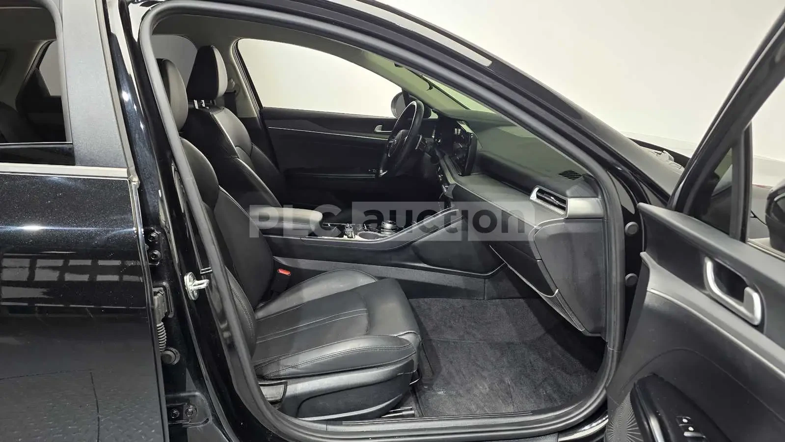 Kia K5 LPG | ����� | LANE ASSIST | Mobile.bg � ����������� 12