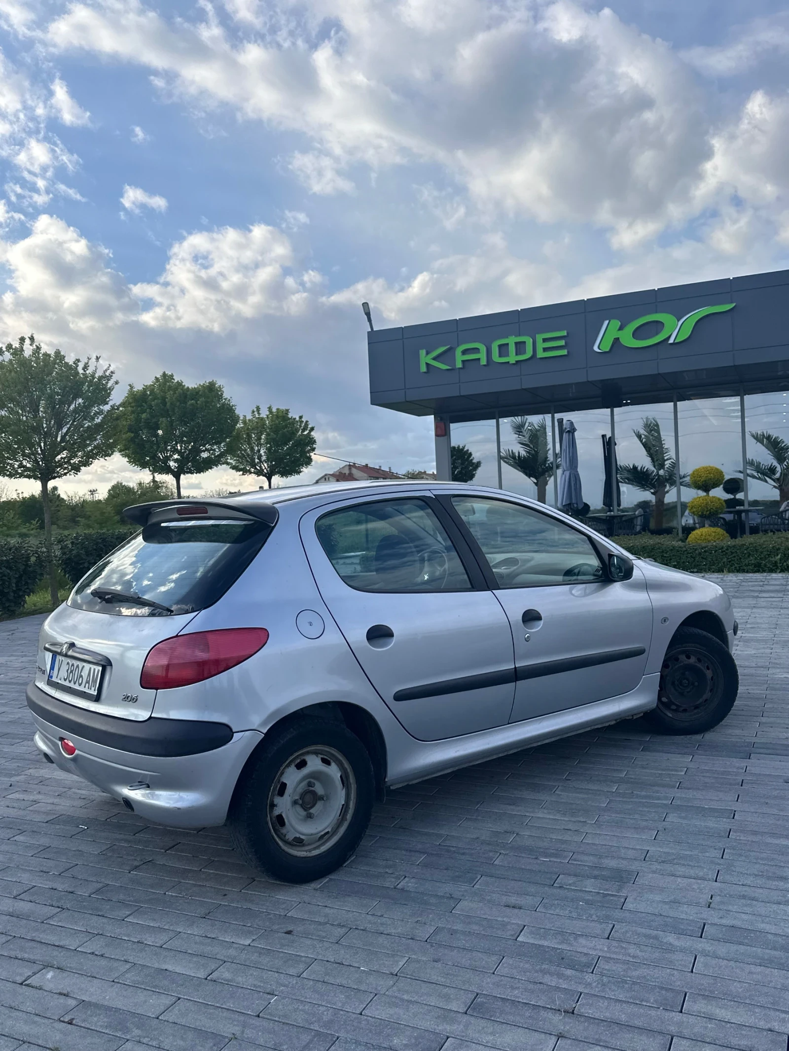 Peugeot 206, снимка 8 - Автомобили и джипове - 54391457