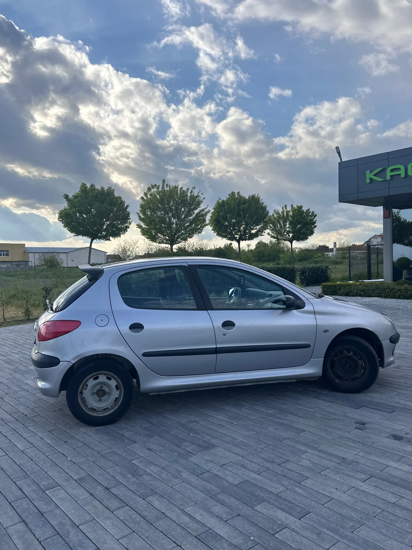 Peugeot 206, снимка 9 - Автомобили и джипове - 54391457