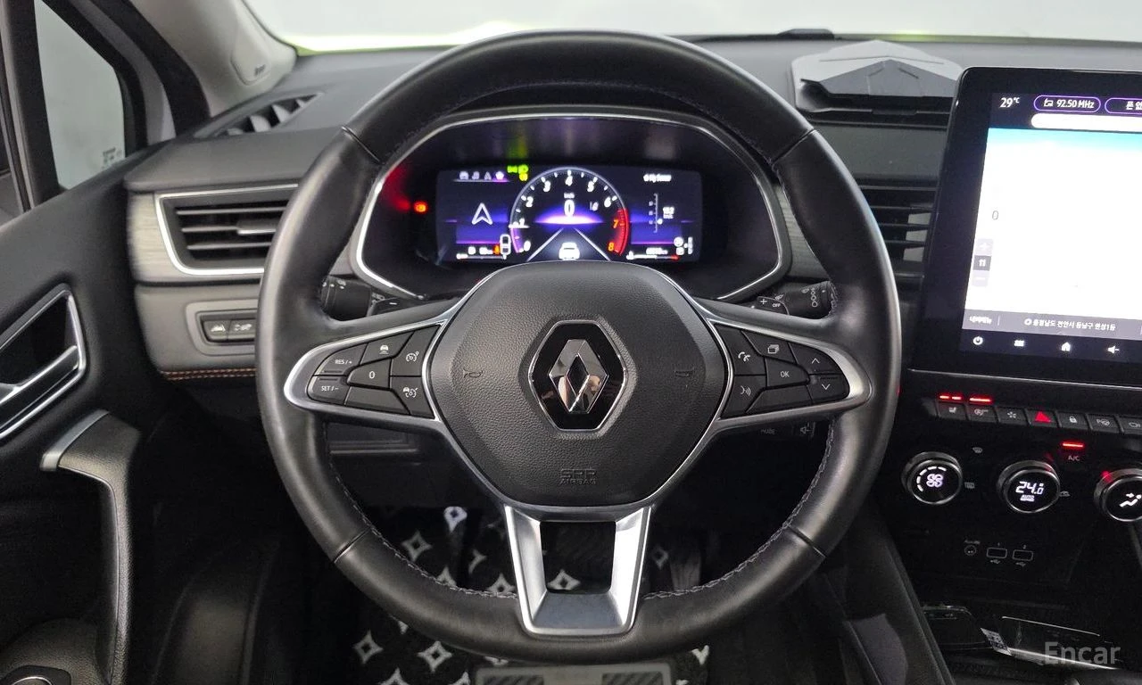 Renault Captur * 1.3TCe* PARIS EDITION* КОЖА* ПОДГРЕВ* LANE ASSIS, снимка 14 - Автомобили и джипове - 54460241