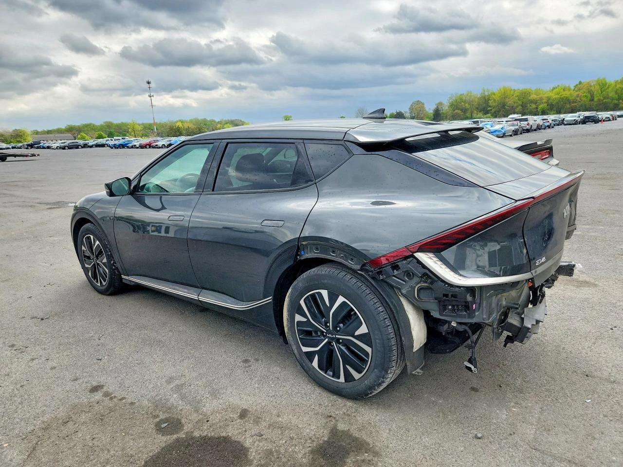 Kia EV6 0.0l Wind, снимка 2 - Автомобили и джипове - 54460401