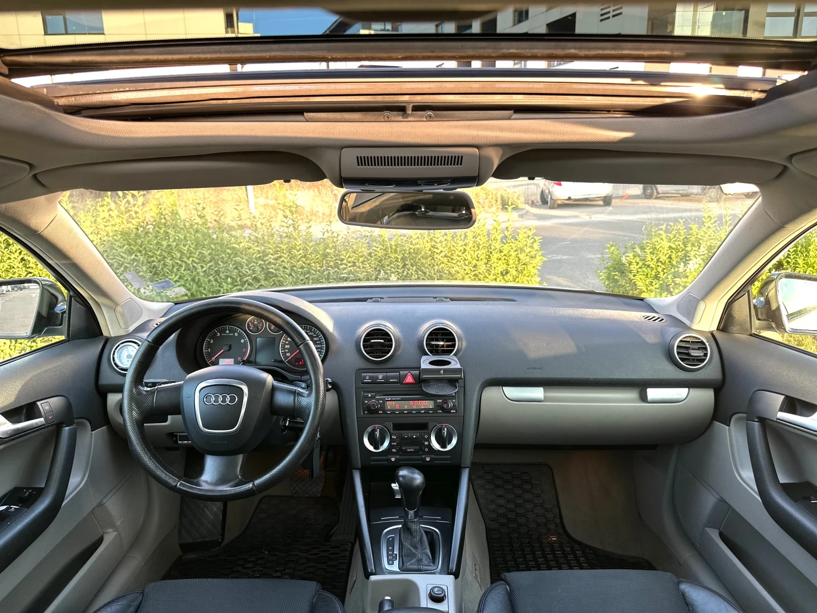 Audi Rs3 A3 3.2 VR6 Turbo 4x4 DSG, снимка 12 - Автомобили и джипове - 54843350