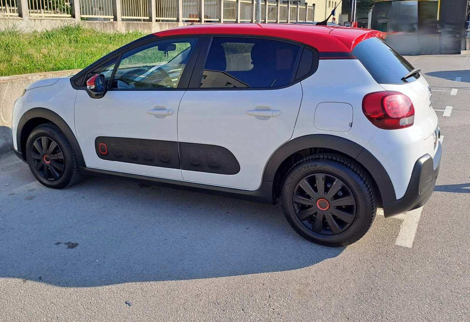Citroen C3, снимка 2 - Автомобили и джипове - 55039011