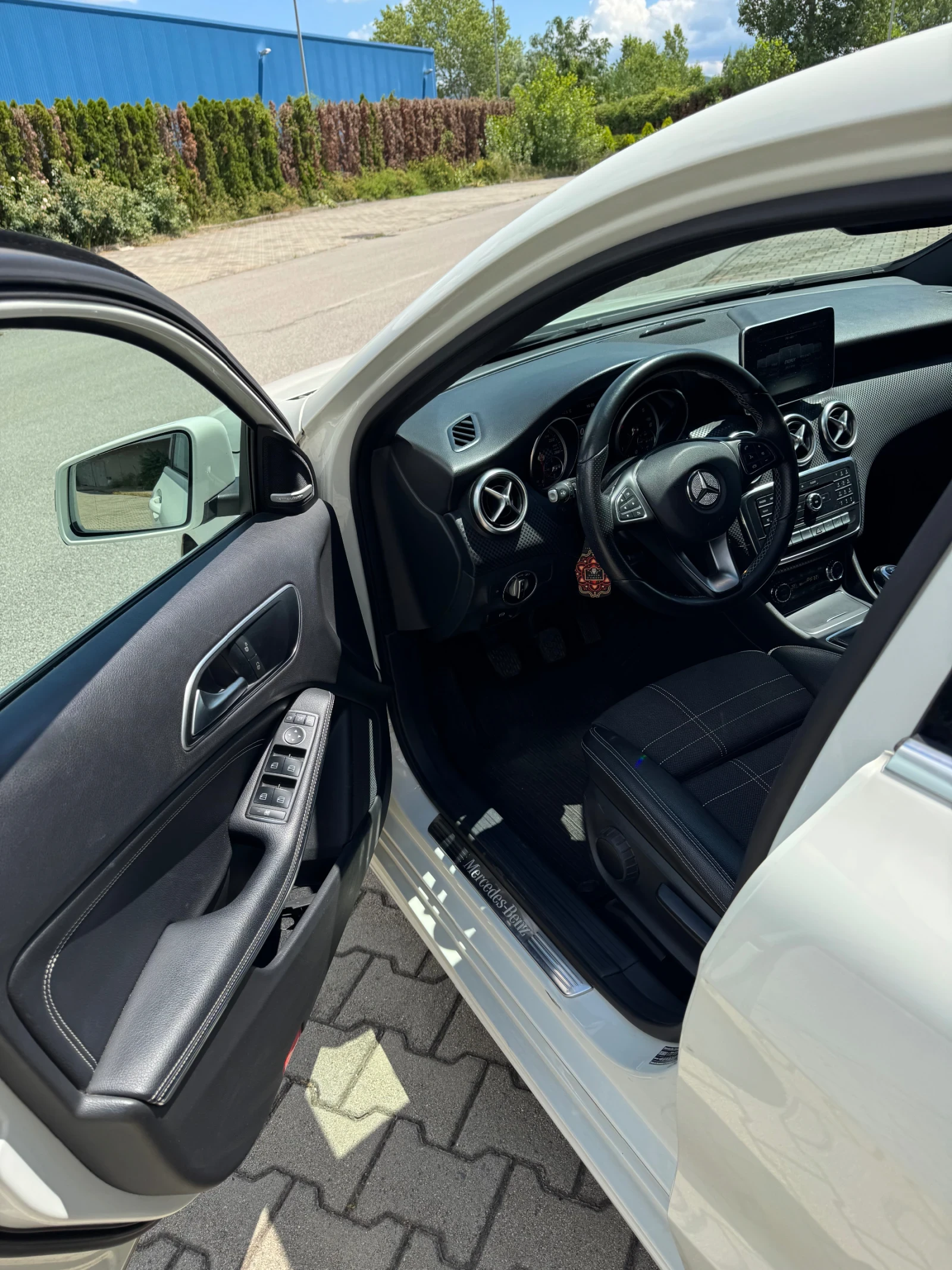 Mercedes-Benz A 200, снимка 11 - Автомобили и джипове - 55192498