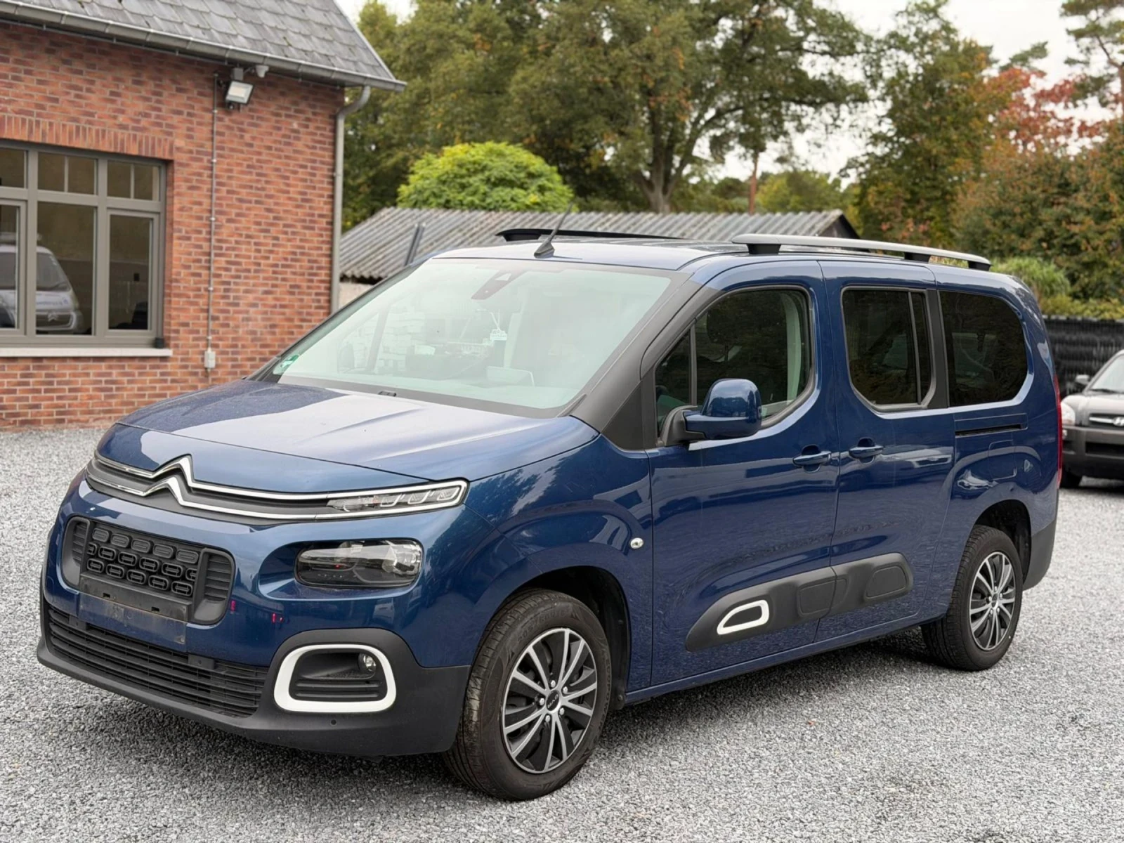 Citroen Berlingo 7 Седалки, снимка 9 - Автомобили и джипове - 55234836