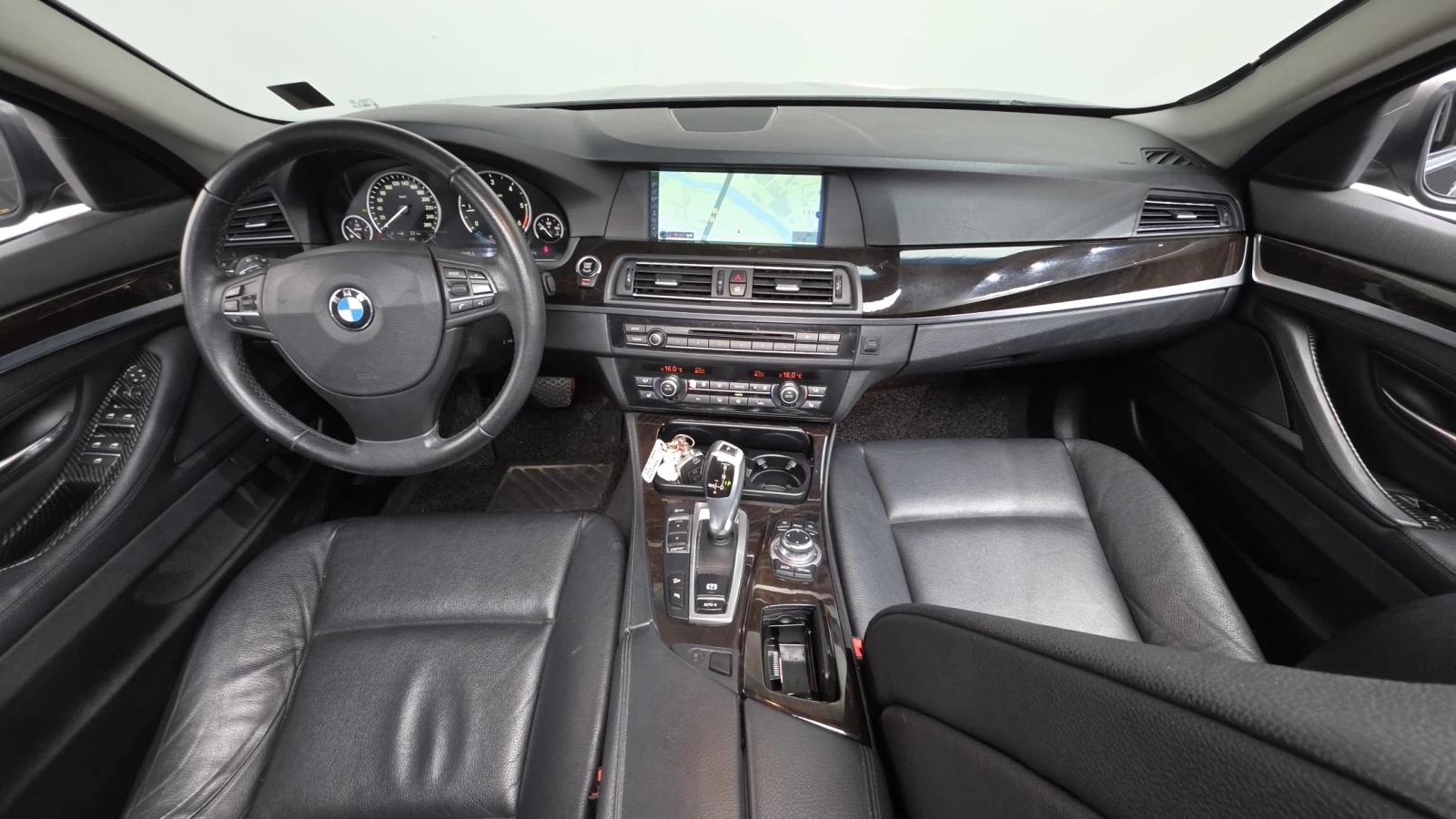 BMW 525 D Xdrive, снимка 9 - Автомобили и джипове - 55405559