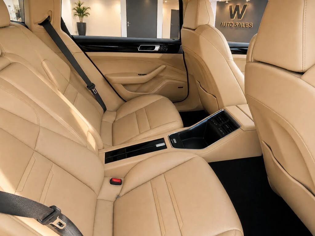 Porsche Panamera 4* ПОДГРЕВ* ОБДУХВАНЕ* 360КАМЕРА* LANE* ASSIST* , снимка 8 - Автомобили и джипове - 55838911