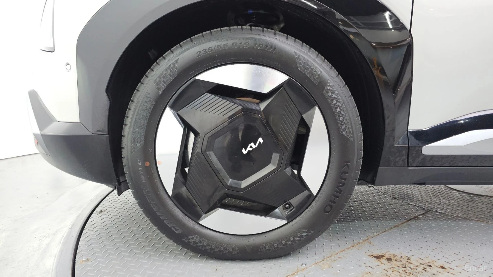 Kia EV5 EARTH FWD | 218HP| ОБДУХ| PANO| 360| HK| ACC, снимка 5 - Автомобили и джипове - 56115259