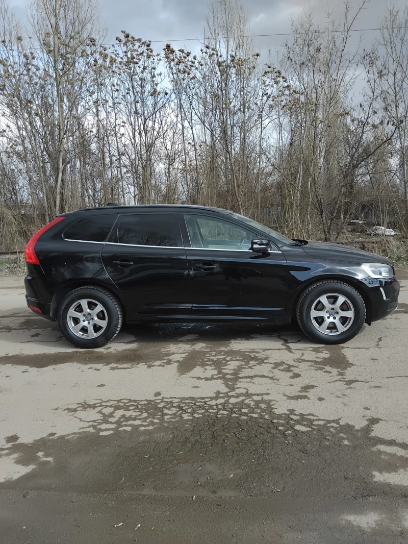 Volvo XC60, снимка 4 - Автомобили и джипове - 52552318