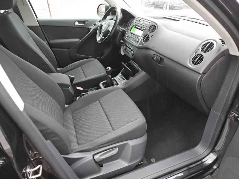 VW Tiguan 2.0TDI/BLUEMOTION/BLACK FRIDAY/6ск/EURO 5B/ТОП, снимка 15 - Автомобили и джипове - 52575824