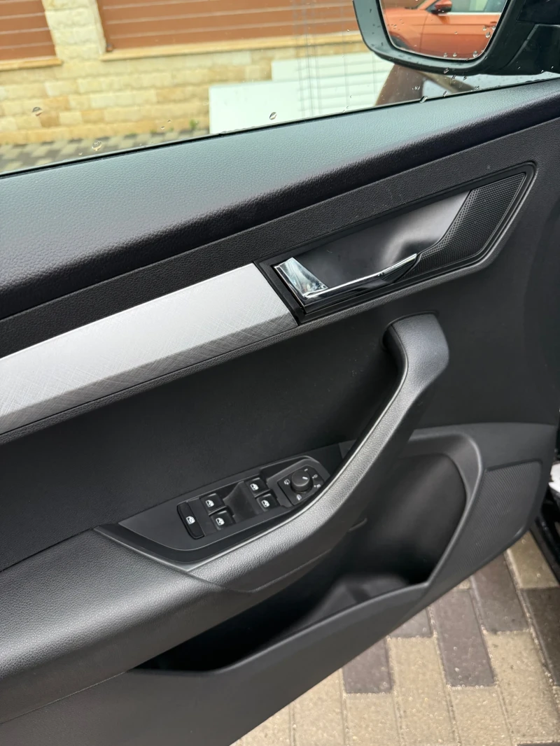 Skoda Karoq, снимка 12 - Автомобили и джипове - 52879261