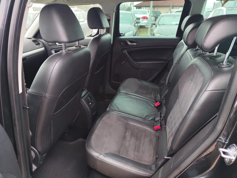 Skoda Yeti 2.0TDI 140кс 4х4 Автомат, снимка 13 - Автомобили и джипове - 53512901