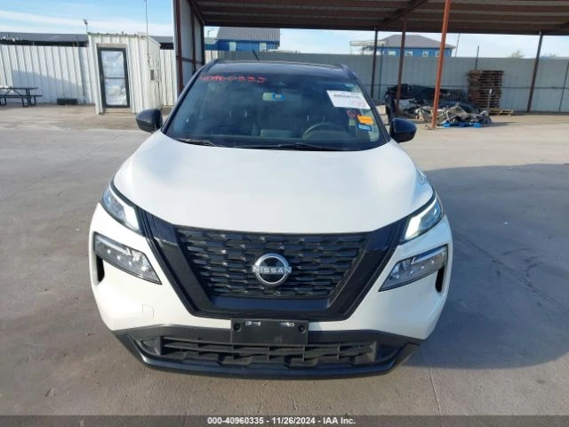 Nissan Rogue Минимална щета, Сервизна история!, снимка 2 - Автомобили и джипове - 48744220