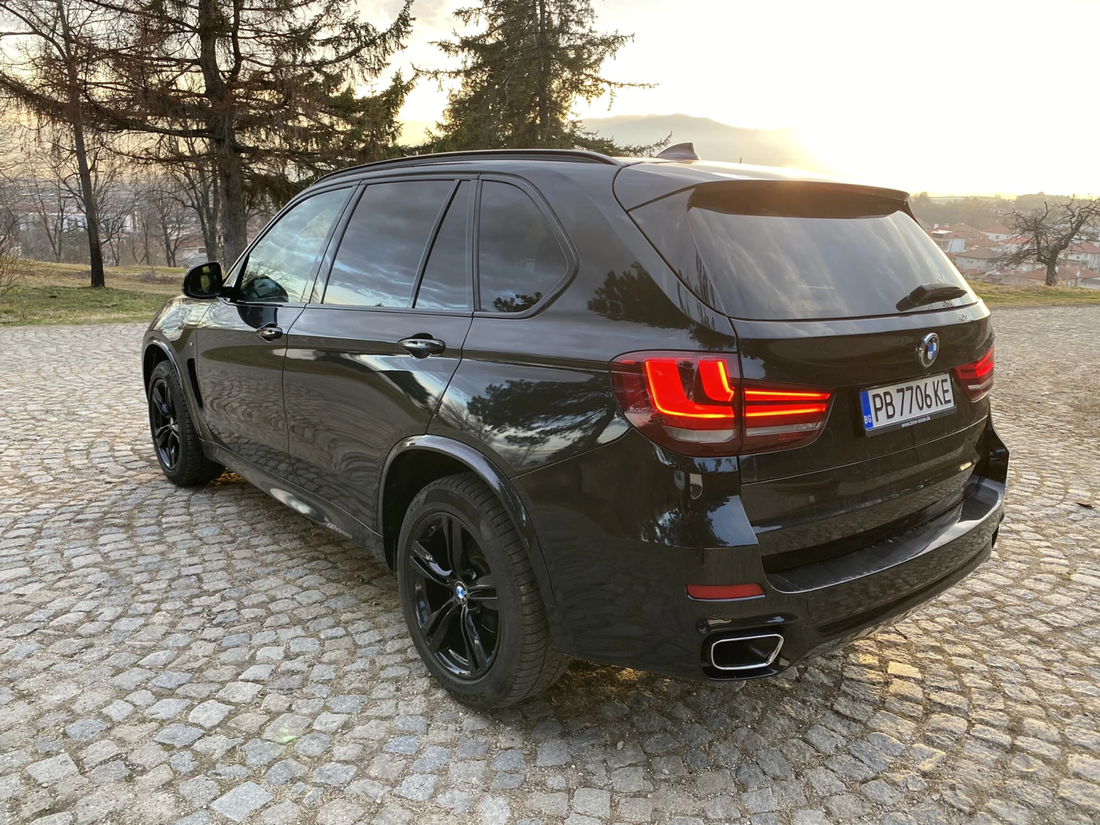 BMW X5 xDrive30d/M-Pack/ОБДУХВАНЕ/360-КАМЕРИ/ПАНОРАМА/FUL - изображение 5