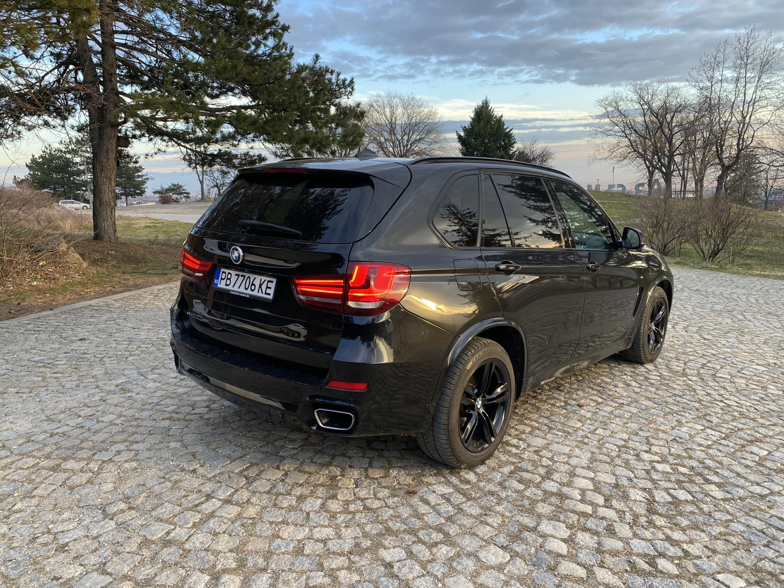 BMW X5 xDrive30d/M-Pack/ОБДУХВАНЕ/360-КАМЕРИ/ПАНОРАМА/FUL - изображение 4