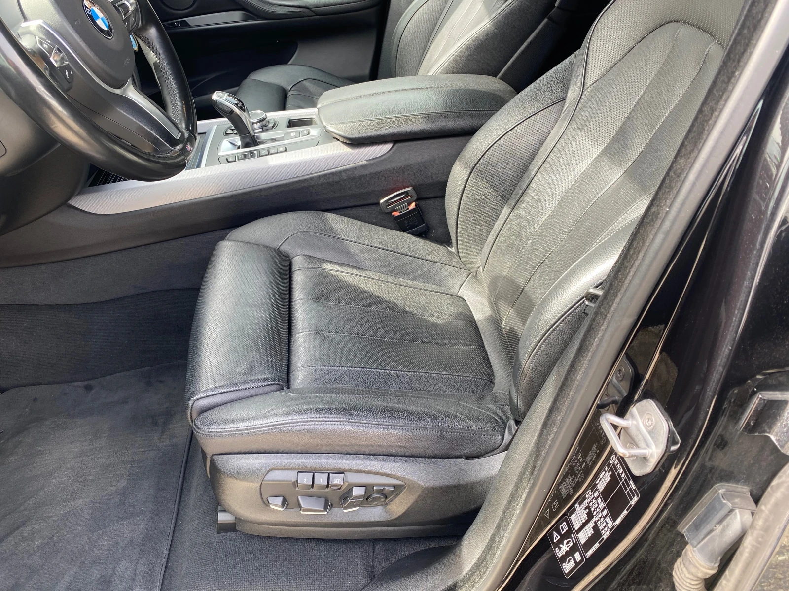 BMW X5 xDrive30d/M-Pack/ОБДУХВАНЕ/360-КАМЕРИ/ПАНОРАМА/FUL - изображение 6