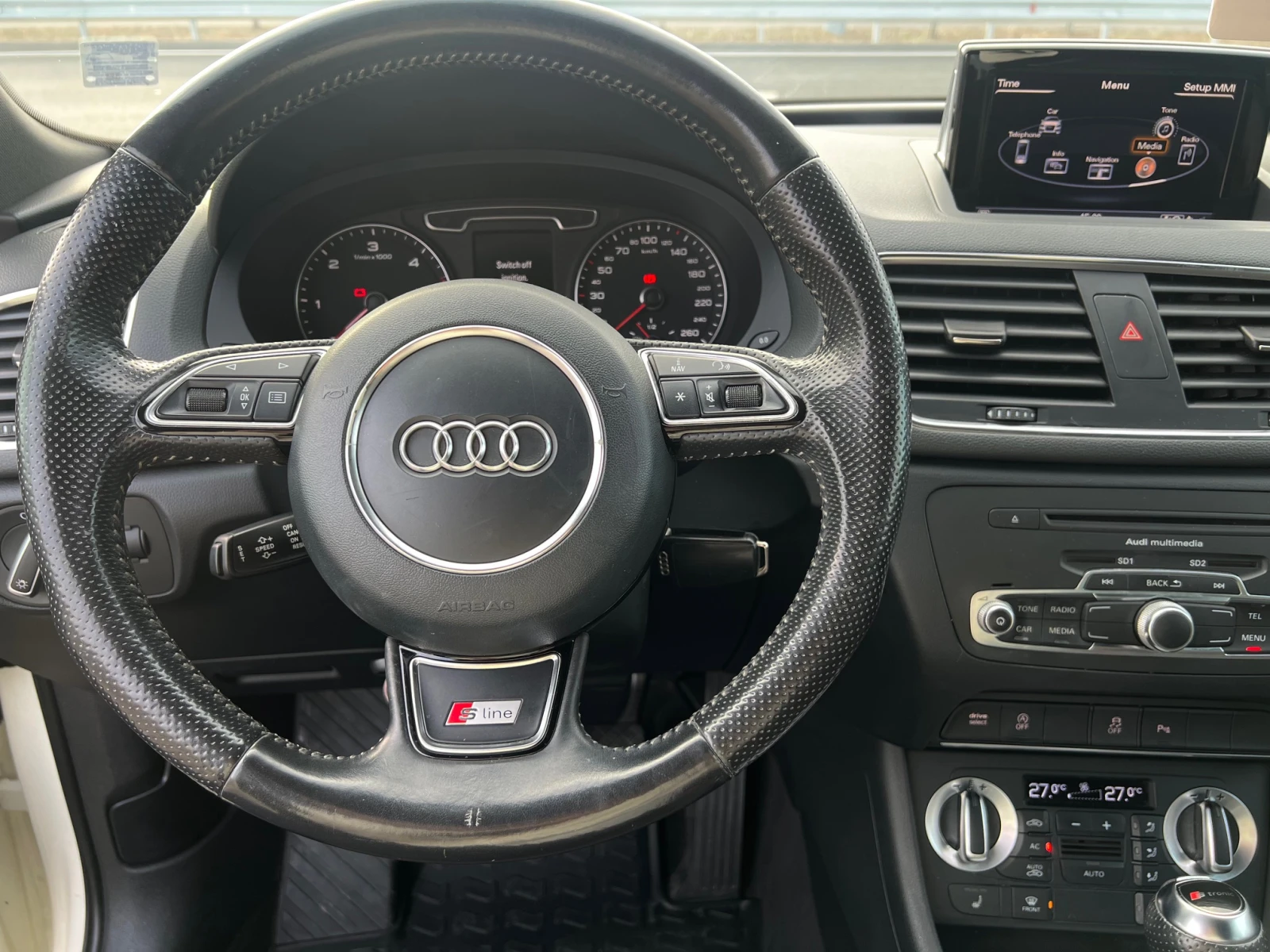 Audi Q3 2.0 TDI / S-LINE / QUATTRO  - изображение 8