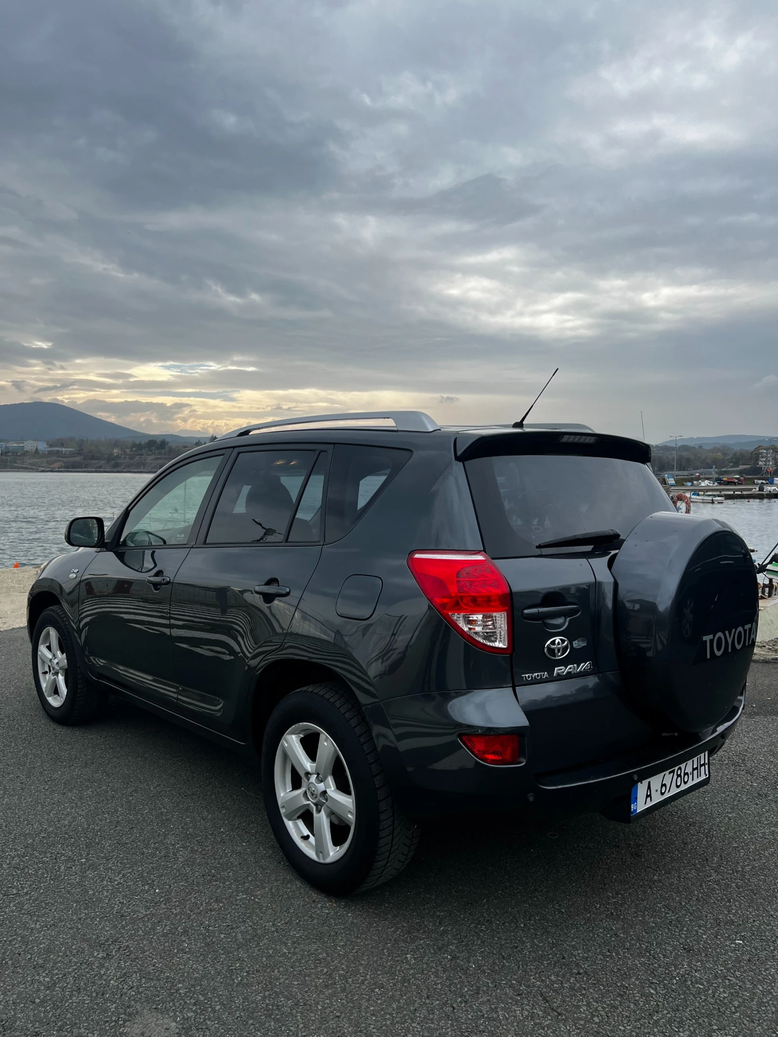 Toyota Rav4  - изображение 2