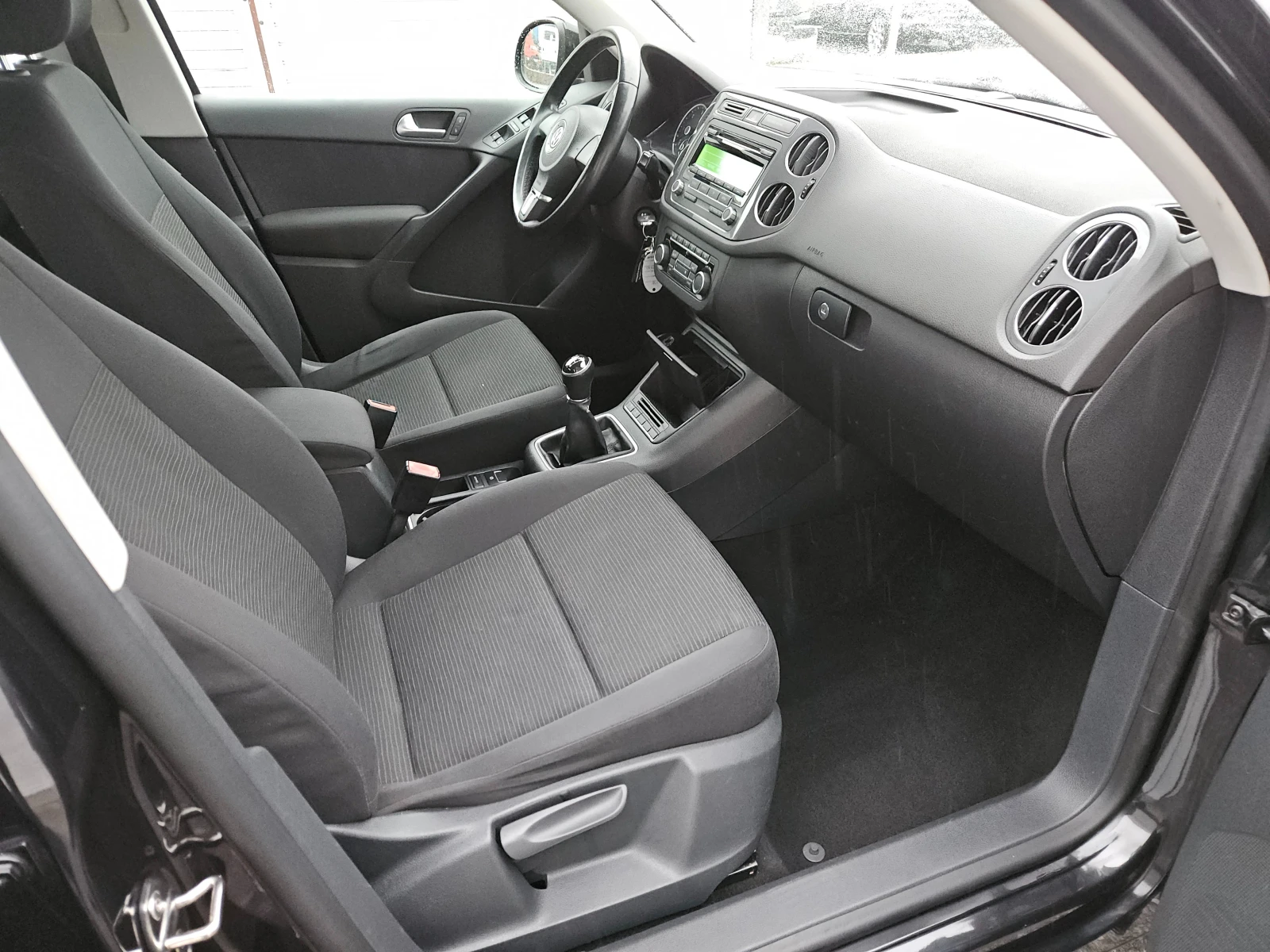 VW Tiguan 2.0TDI/BLUEMOTION/BLACK FRIDAY/6/EURO 5B/ | Mobile.bg   15