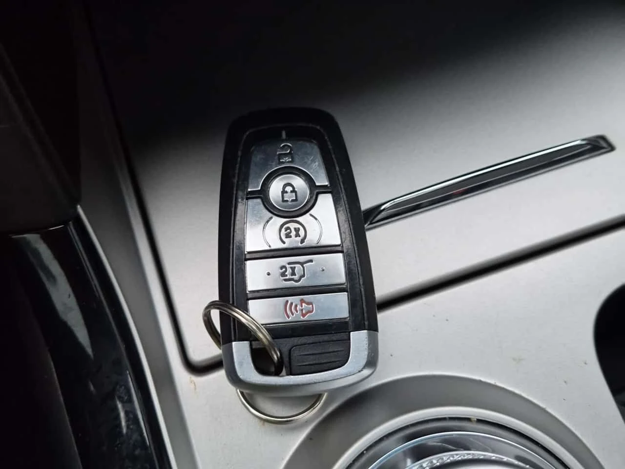 Ford Explorer  ST| CARFAX| 360| PANORAMA| ОБДУХВАНЕ| , снимка 8 - Автомобили и джипове - 53827308