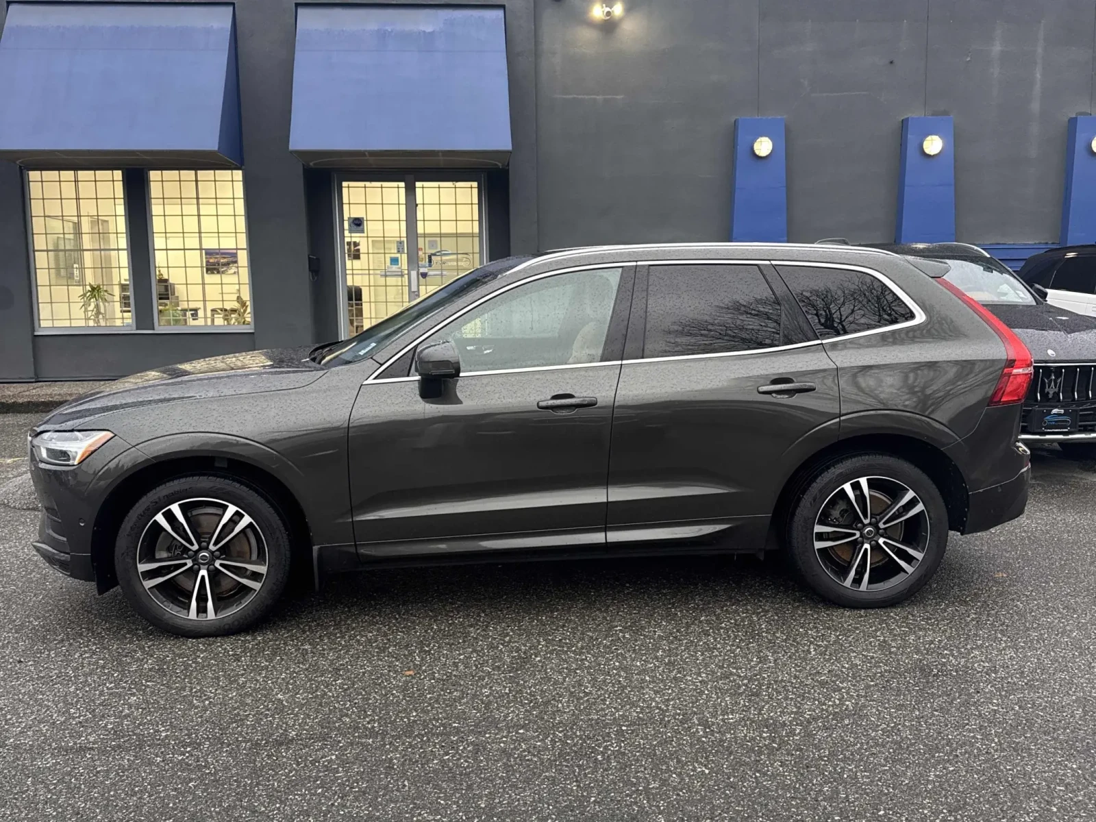Volvo XC60 MOMENTUM * * CARFAX * * АВТО КРЕДИТ * * , снимка 4 - Автомобили и джипове - 53930052