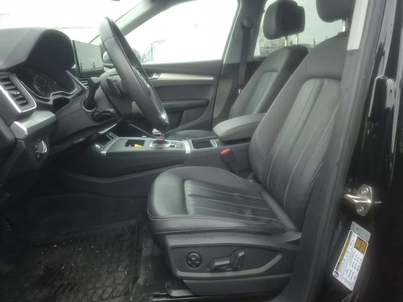 Audi Q5 * KOMFORT * ПОДГРЕВ* ДИСТРОНИК* ДВА КЛЮЧА* , снимка 7 - Автомобили и джипове - 54043223