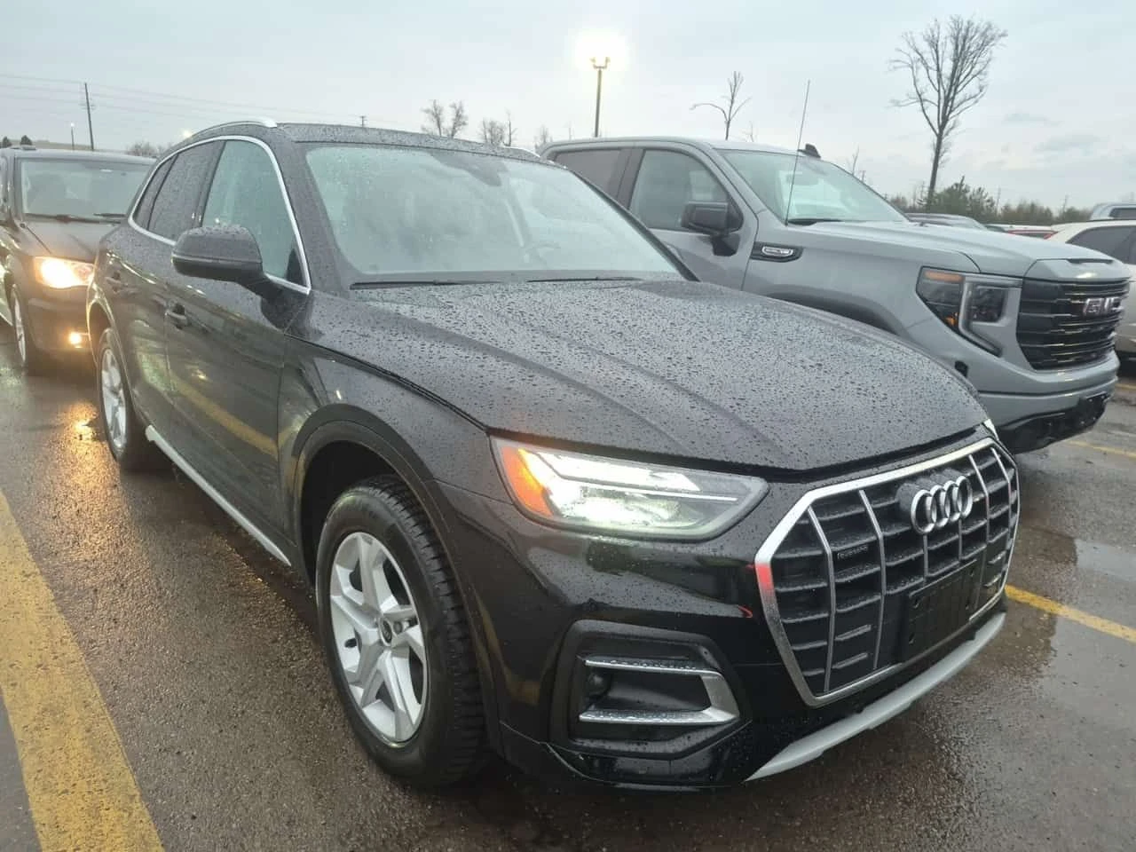 Audi Q5 * KOMFORT * ПОДГРЕВ* ДИСТРОНИК* ДВА КЛЮЧА* , снимка 2 - Автомобили и джипове - 54043223