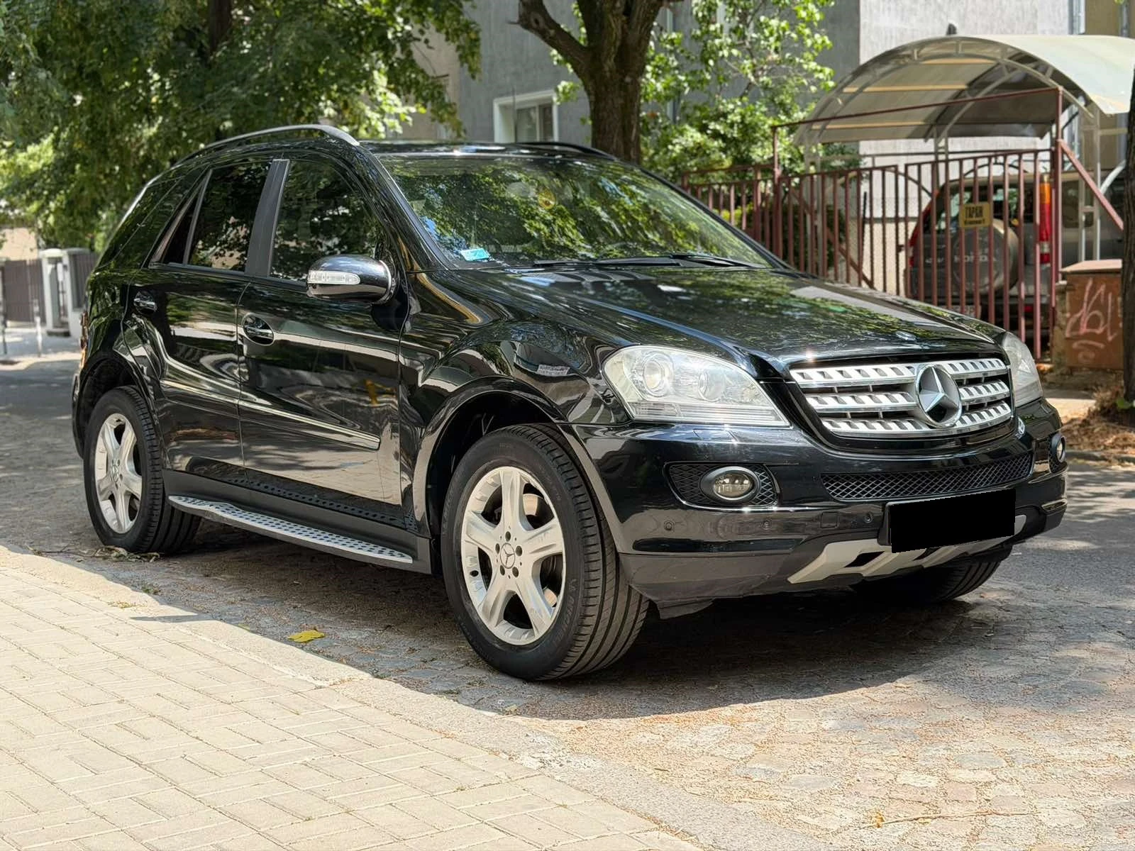 Mercedes-Benz ML 420 CDI 4 MATIC, снимка 3 - Автомобили и джипове - 56242399