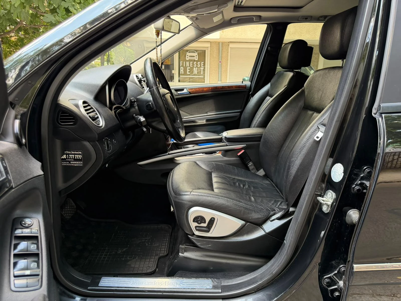 Mercedes-Benz ML 420 CDI 4 MATIC, снимка 8 - Автомобили и джипове - 56242399