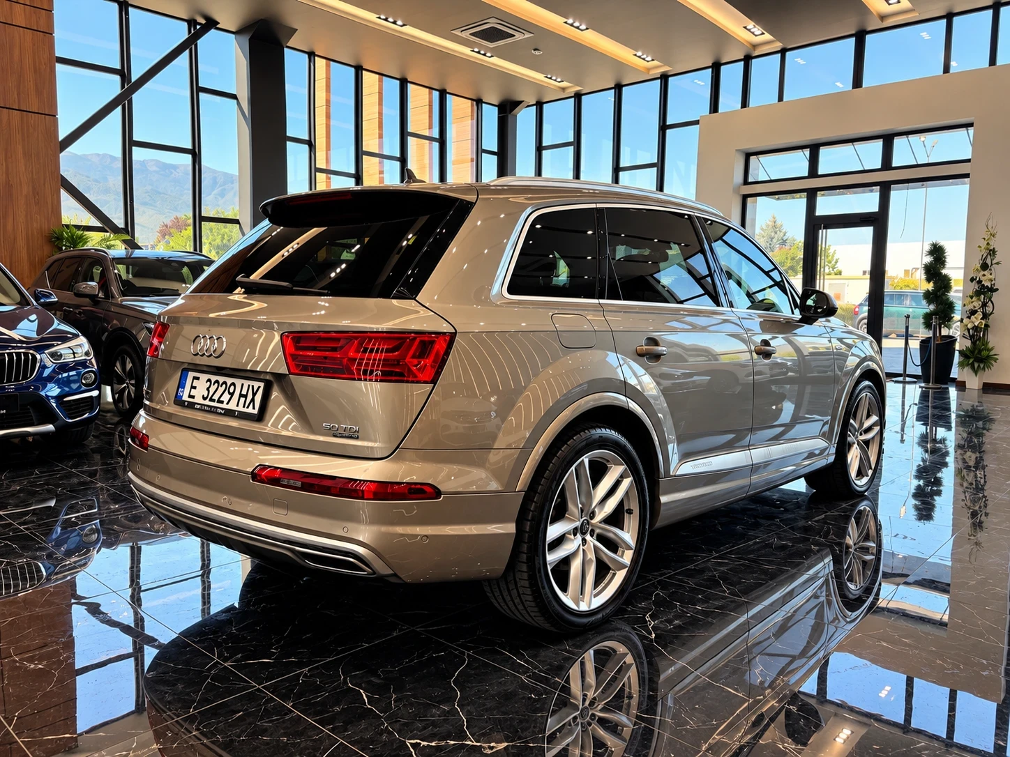 Audi Q7 E-TRON, снимка 6 - Автомобили и джипове - 56354505