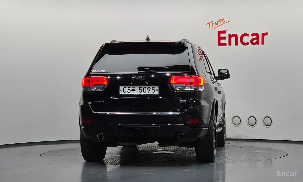 Jeep Grand cherokee 3.6 OVERLAND / ����� / DISTRONIC / PANO / FULL | Mobile.bg � ����������� 4